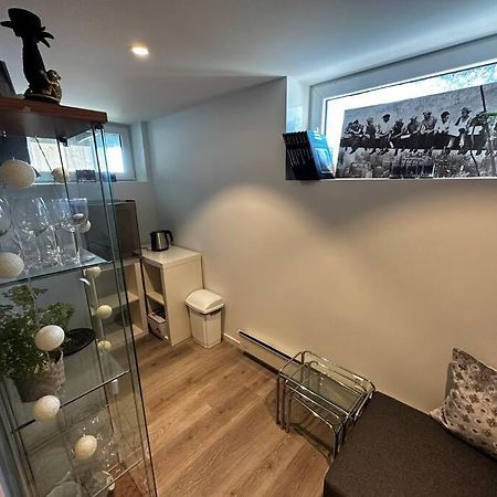 Basement Apartment With Parking Олесунн Екстер'єр фото