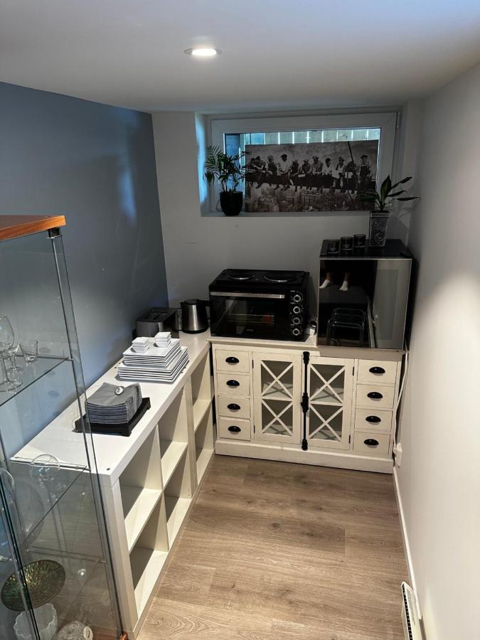 Basement Apartment With Parking Олесунн Екстер'єр фото
